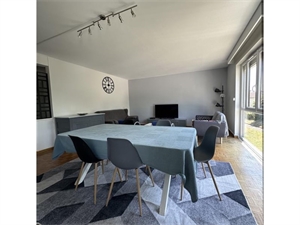 t4 à la location -   51100  51100 REIMS, surface 82 m2 location t4 - UBI479073998