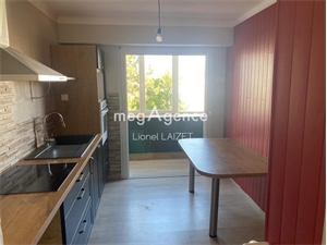 appartement à la vente -   85300  CHALLANS, surface 76 m2 vente appartement - UBI452684510