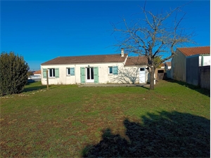 maison situee en campagne à la vente -   85580  TRIAIZE, surface 93 m2 vente maison situee en campagne - UBI457473383