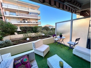 meuble à la vente -   83600  FREJUS, surface 20 m2 vente meuble - UBI460376597