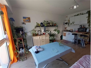 meuble à la vente -   49300  CHOLET, surface 24 m2 vente meuble - UBI465576545