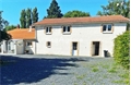 Maison située en campagne à la vente