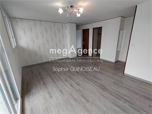 appartement à la vente -   49300  CHOLET, surface 77 m2 vente appartement - UBI478504607