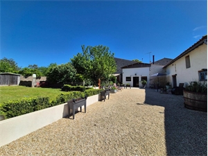 maison de village à la vente -   17700  MARSAIS, surface 362 m2 vente maison de village - UBI484652657